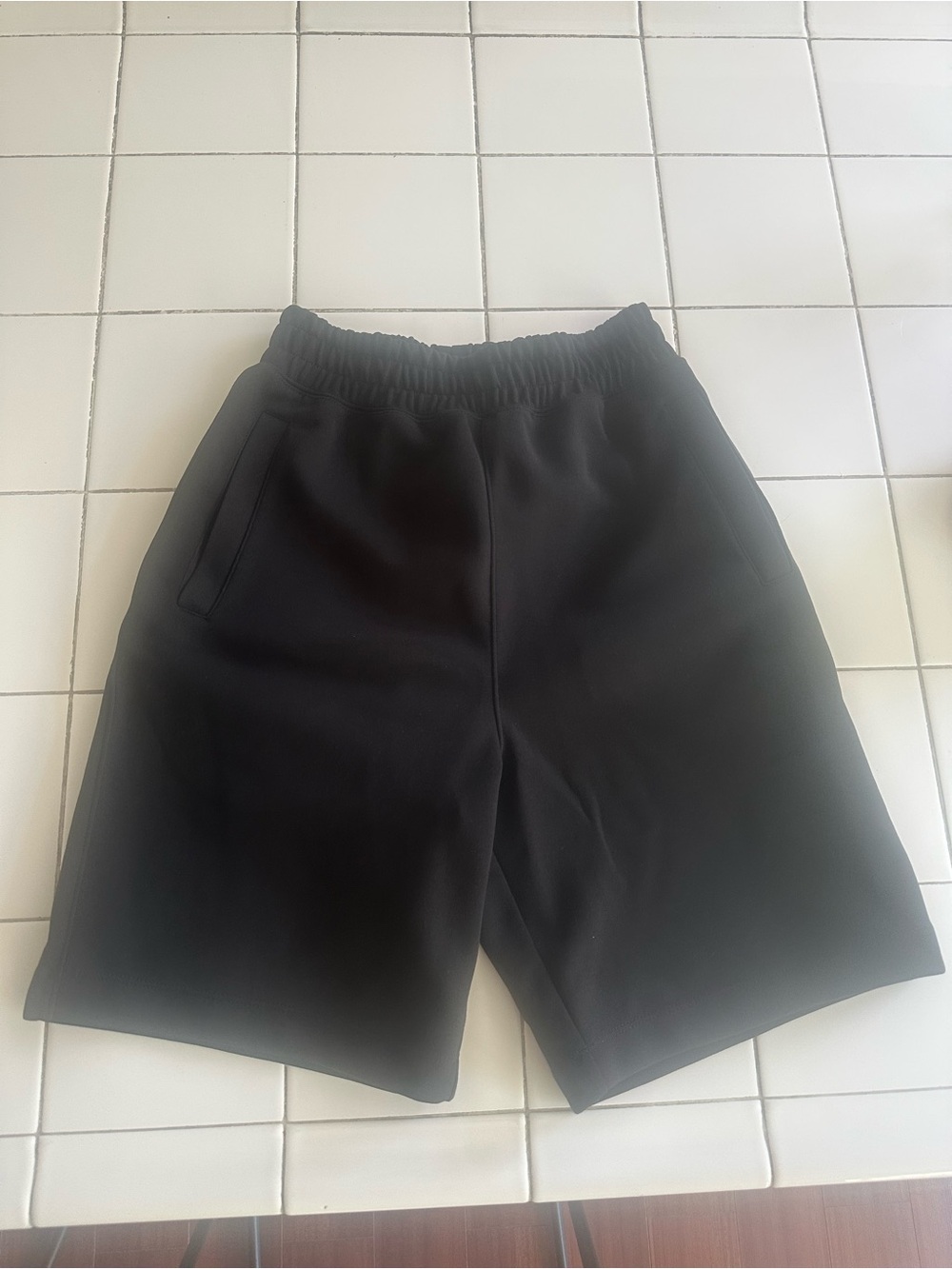 Uniqlo Women’s Black Athletic Elastic-Waist Shorts